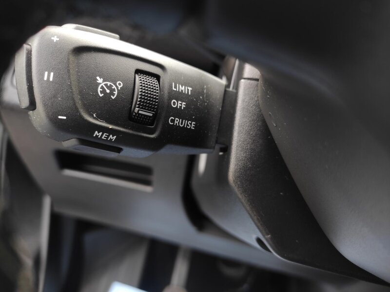 Peugeot - 3008 - 1,5BlueHDi S&amp;S, ALLURE, ČR