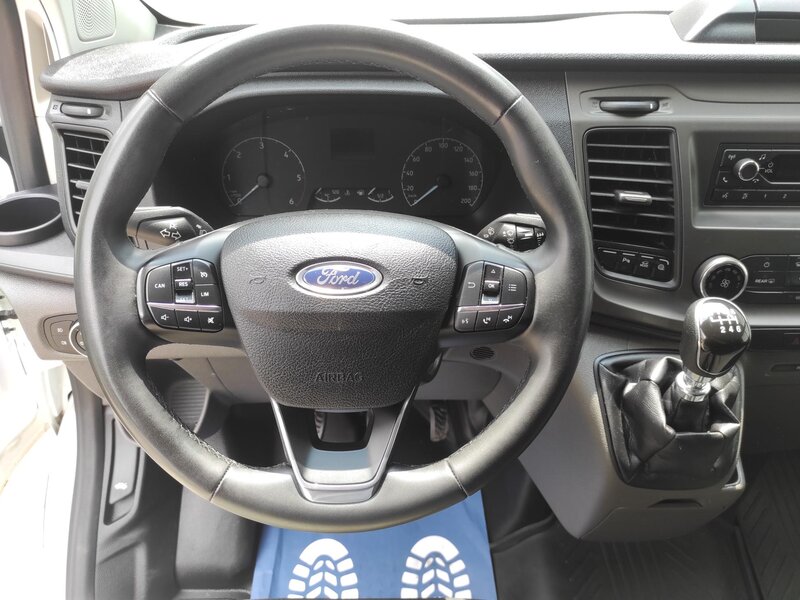 Ford - Transit Custom - 2.0EcoBlue mHev, L2, 6 míst,TZ Ford - Transit Custom - 2.0EcoBlue mHev, L2, 6 míst,TZ