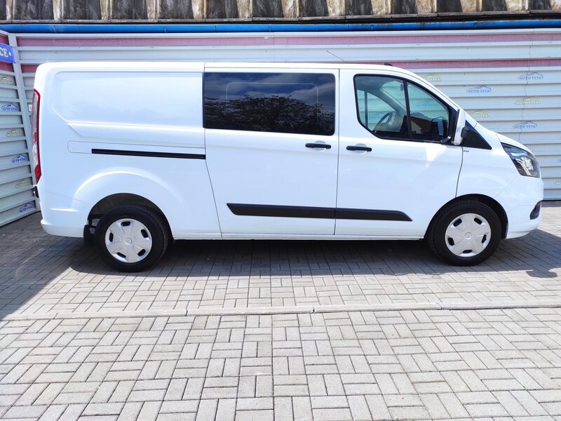 Ford - Transit Custom - 2.0EcoBlue mHev, L2, 6 míst,TZ Ford - Transit Custom - 2.0EcoBlue mHev, L2, 6 míst,TZ