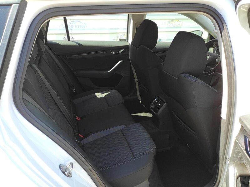 Škoda - Octavia - 2,0TDi 110kW, DSG, Ambition,TZ