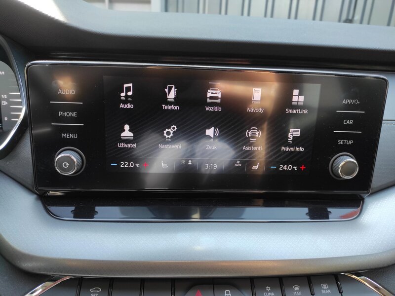 Škoda - Octavia - 2,0TDi 110kW, DSG, Ambition,TZ