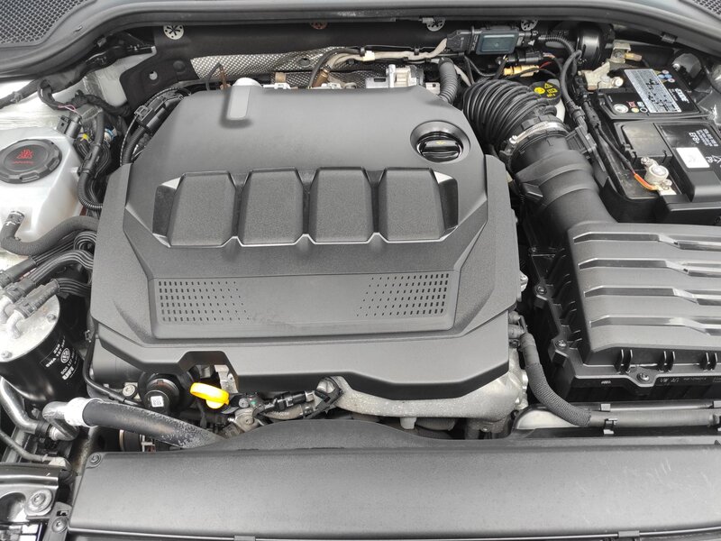 Škoda - Octavia - 2,0TDi 85kW, Ambition Plus, ČR