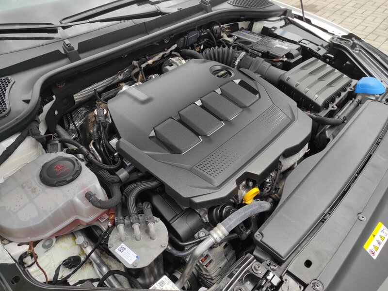 Škoda - Octavia - 2,0TDi 85kW, Ambition Plus, ČR
