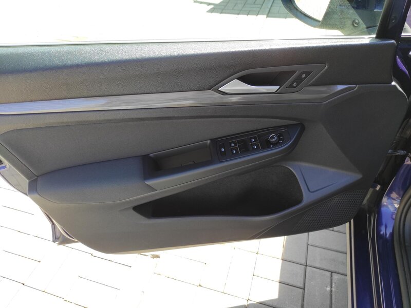 Volkswagen - Golf - 2,0TDi 110kW, Style, ČR,