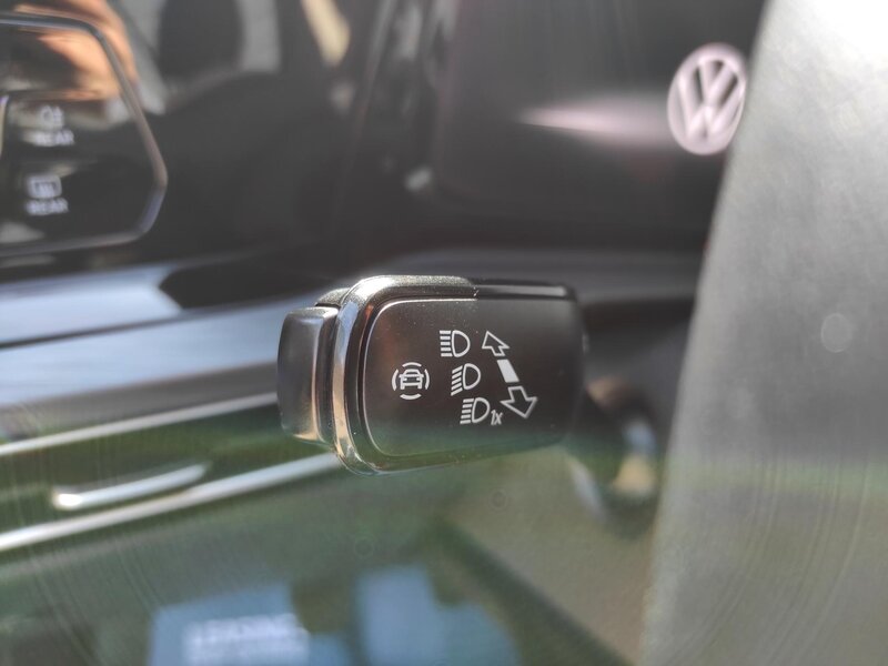 Volkswagen - Golf - 2,0TDi 110kW, Style, ČR,