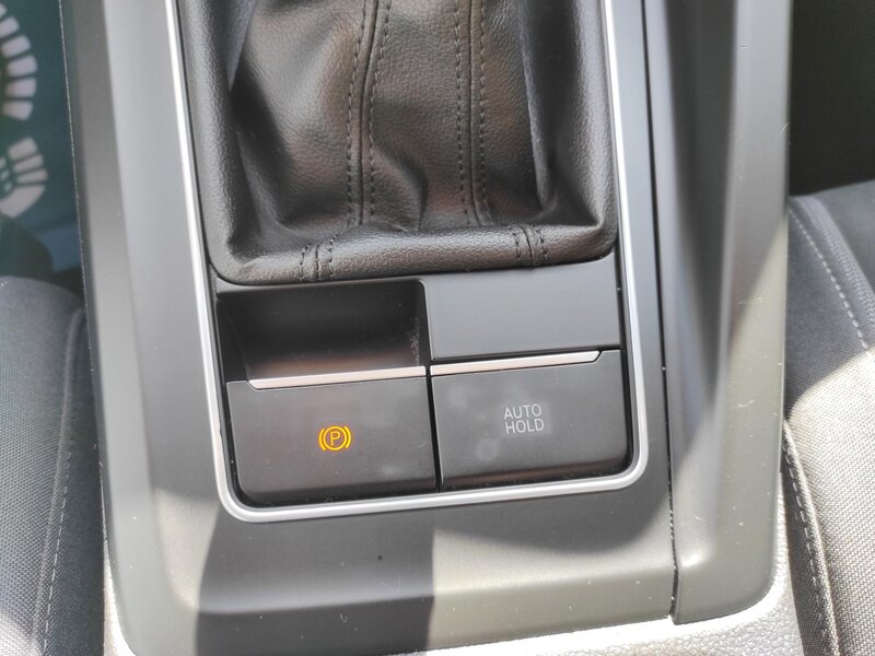 Volkswagen - Golf - 2,0TDi 110kW, Style, ČR,