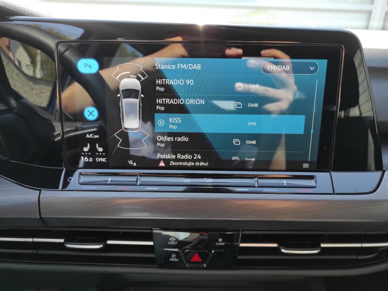 Volkswagen - Golf - 2,0TDi 110kW, Style, ČR,