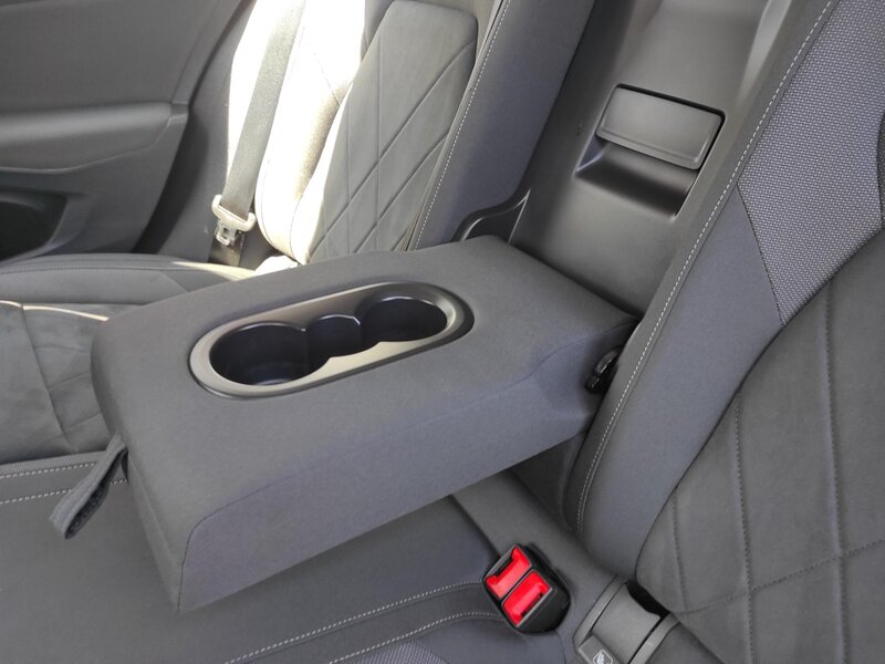 Volkswagen - Golf - 2,0TDi 110kW, Style, ČR,