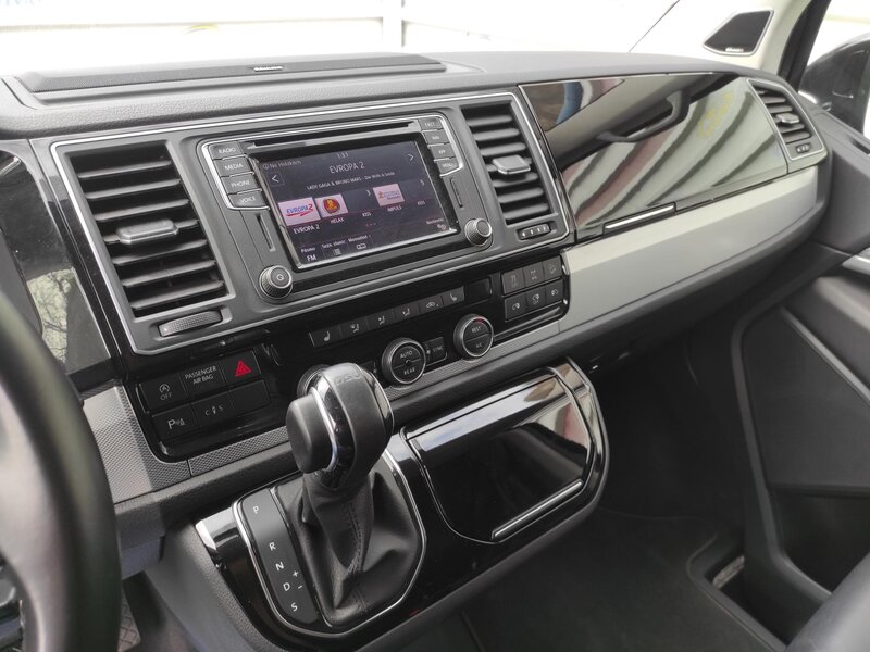 Volkswagen - Multivan - 2,0TDi DSG,4x4,Highline,7 míst