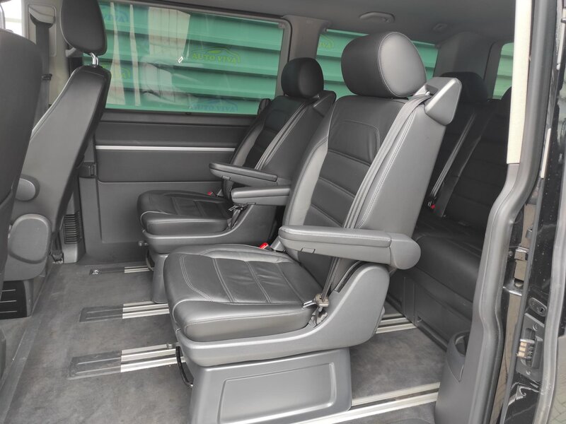 Volkswagen - Multivan - 2,0TDi DSG,4x4,Highline,7 míst