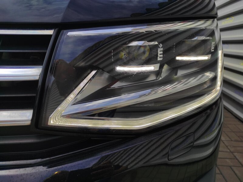 Volkswagen - Multivan - 2,0TDi DSG,4x4,Highline,7 míst