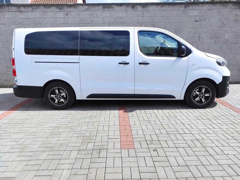 Toyota - ProAce - 2,0D-4D 9 míst, L2, ČR, TZ