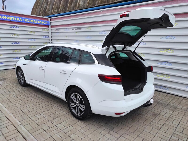 Renault - Mégane - 1,3TCe Intens AT, EDC, ČR, TZ