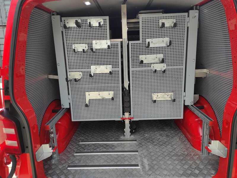 Volkswagen - Transporter - 2,0TDi DSG,Long,Dílna,2xDveře