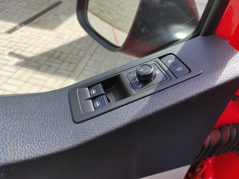 Volkswagen - Transporter - 2,0TDi DSG,Long,Dílna,2xDveře
