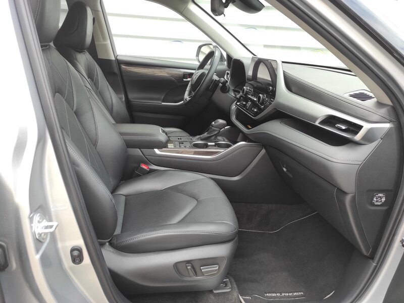 Toyota - Highlander - 2.5e-CVT HEV 7míst, AWD