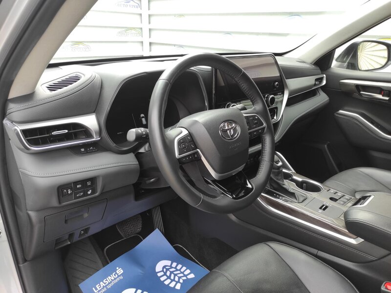 Toyota - Highlander - 2.5e-CVT HEV 7míst, AWD
