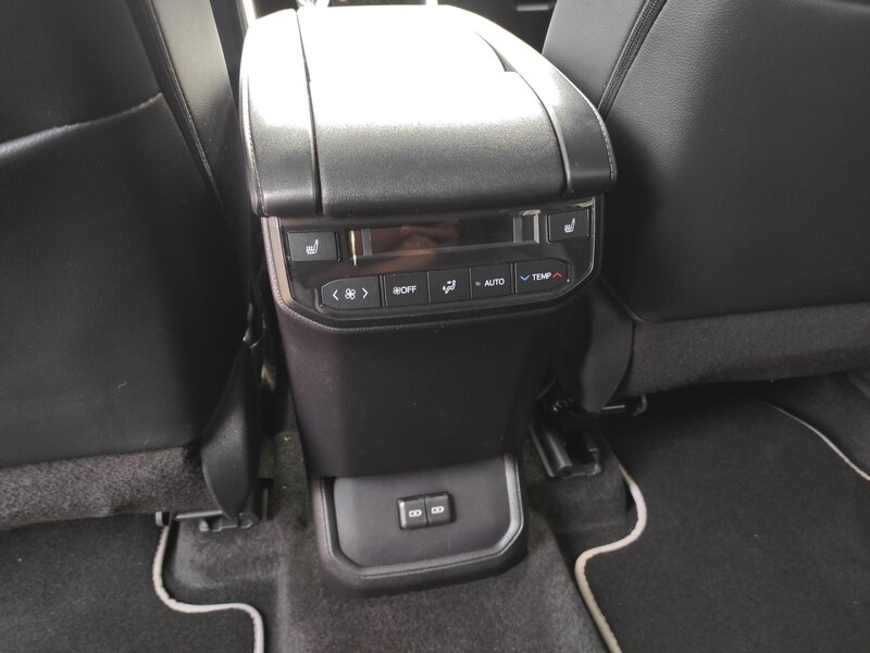Toyota - Highlander - 2.5e-CVT HEV 7míst, AWD