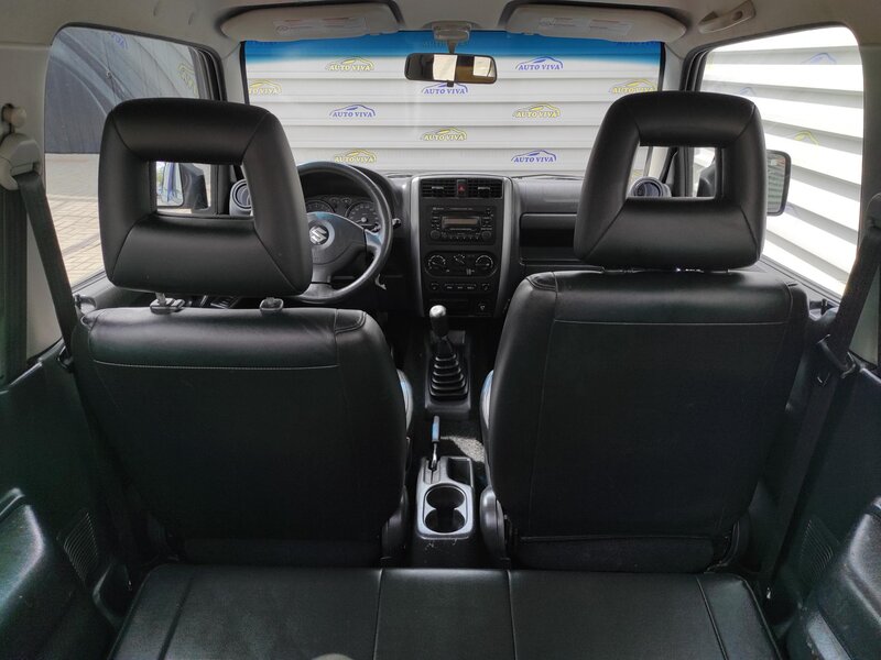 Suzuki - Jimny - 1,3i 62kW, 4x4, Tažné