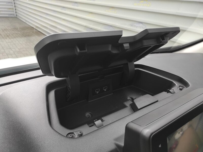 Renault - Trafic - 2,0BdCi L2H1P2, Cool, EDC / AT Renault - Trafic - 2,0BdCi L2H1P2, Cool, EDC / AT