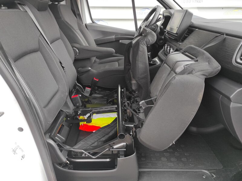 Renault - Trafic - 2,0BdCi L2H1P2, Cool, EDC / AT Renault - Trafic - 2,0BdCi L2H1P2, Cool, EDC / AT