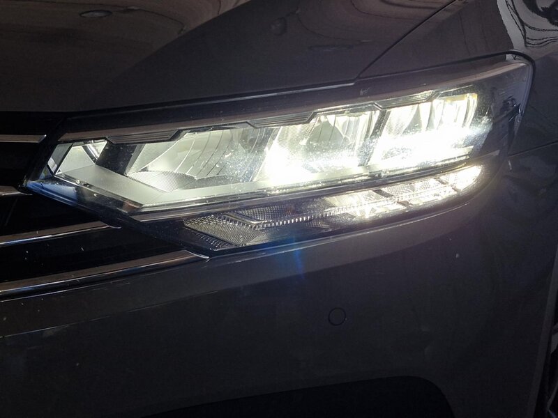 Volkswagen - Passat - 2,0TDi BMT 110kw DSG, Business
