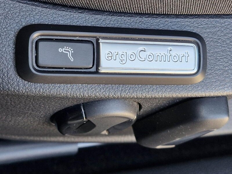 Volkswagen - Passat - 2,0TDi BMT 110kw DSG, Business