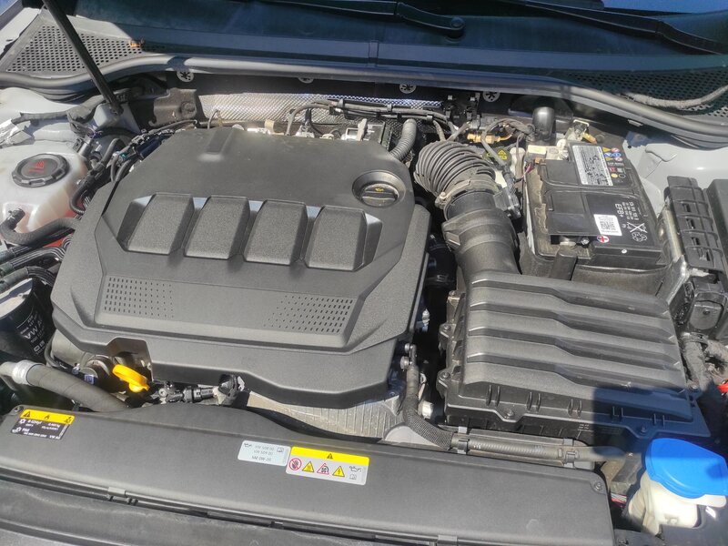 Volkswagen - Passat - 2,0TDi BMT 110kw DSG, Business