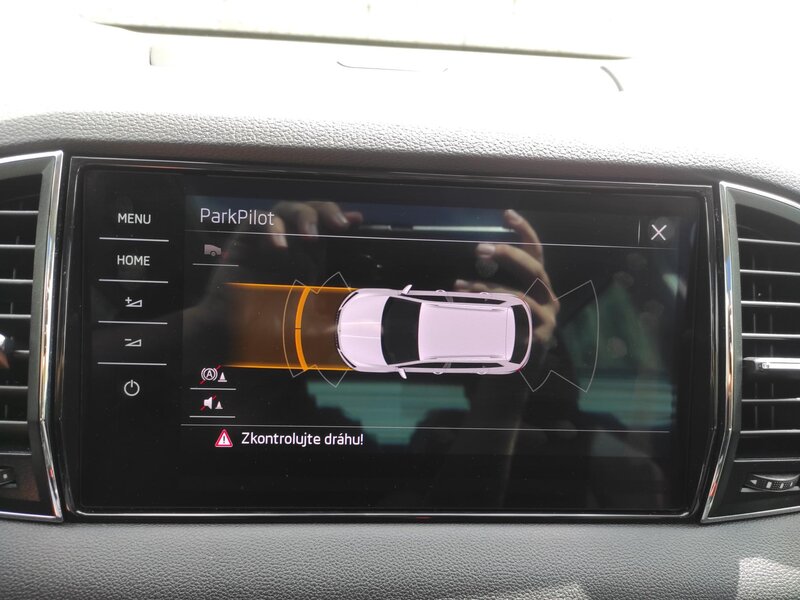 Škoda - Karoq - 1,5TSi ACT, DSG, STYLE, TZ