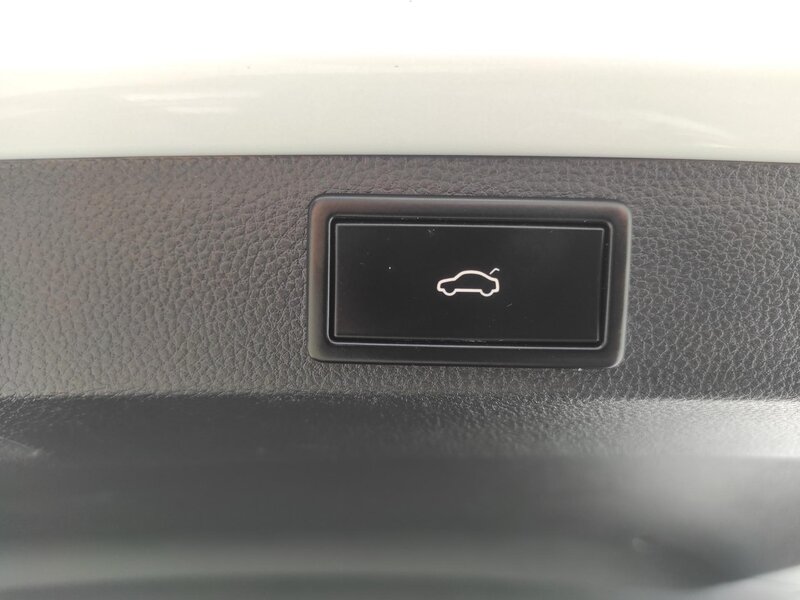 Škoda - Karoq - 1,5TSi ACT, DSG, STYLE, TZ