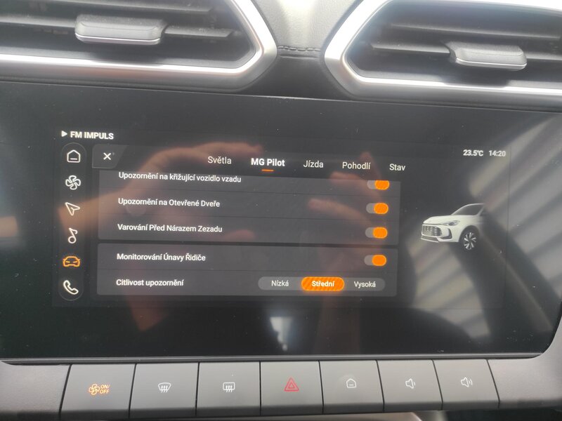 MG - ZS - 1,5 145kW,Hybrid+,Essent,AT,TZ