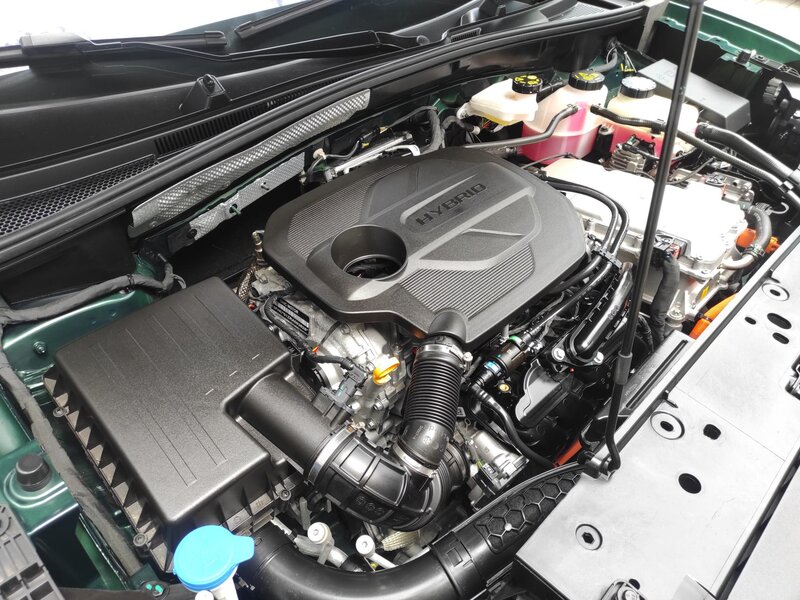 MG - ZS - 1,5 145kW,Hybrid+,Essent,AT,TZ