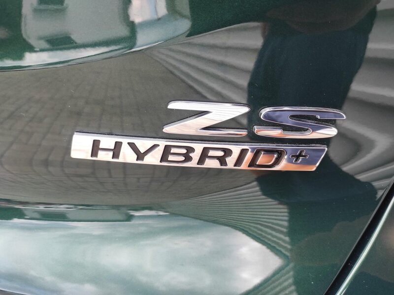 MG - ZS - 1,5 145kW,Hybrid+,Essent,AT,TZ