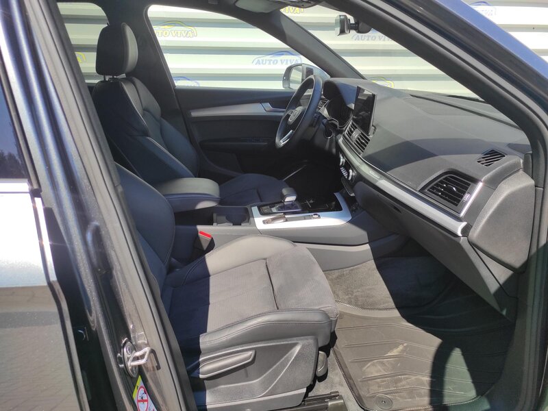 Audi - Q5 - 2,0TDi 40 150kW,4x4,S-Line, ČR