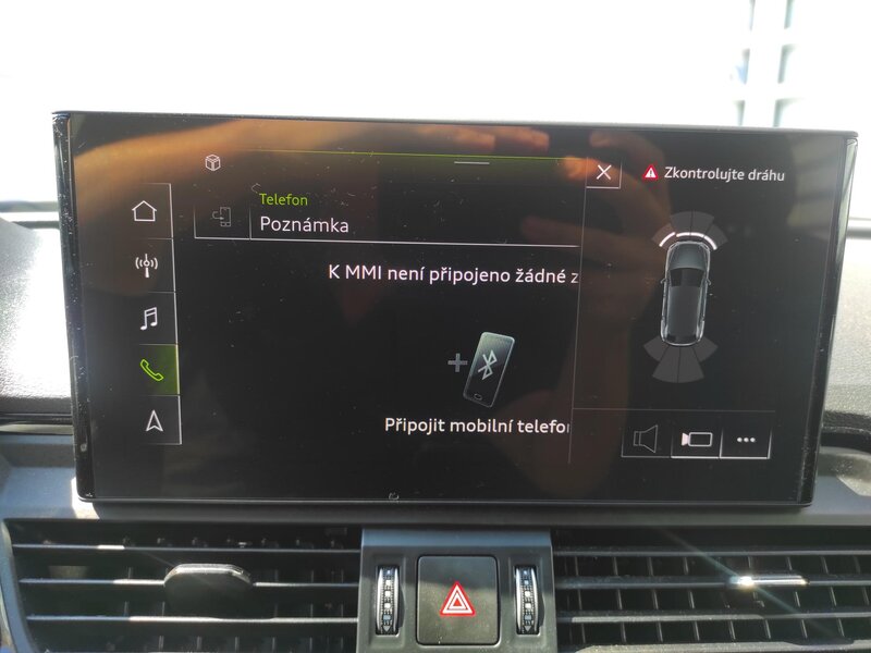 Audi - Q5 - 2,0TDi 40 150kW,4x4,S-Line, ČR