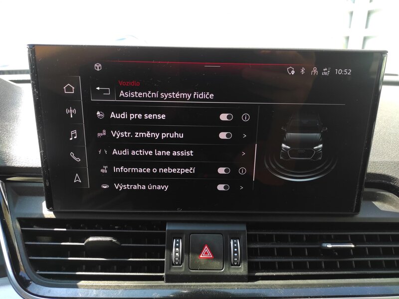 Audi - Q5 - 2,0TDi 40 150kW,4x4,S-Line, ČR