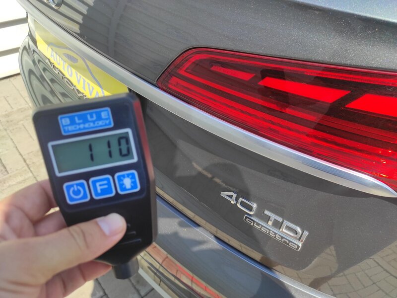 Audi - Q5 - 2,0TDi 40 150kW,4x4,S-Line, ČR