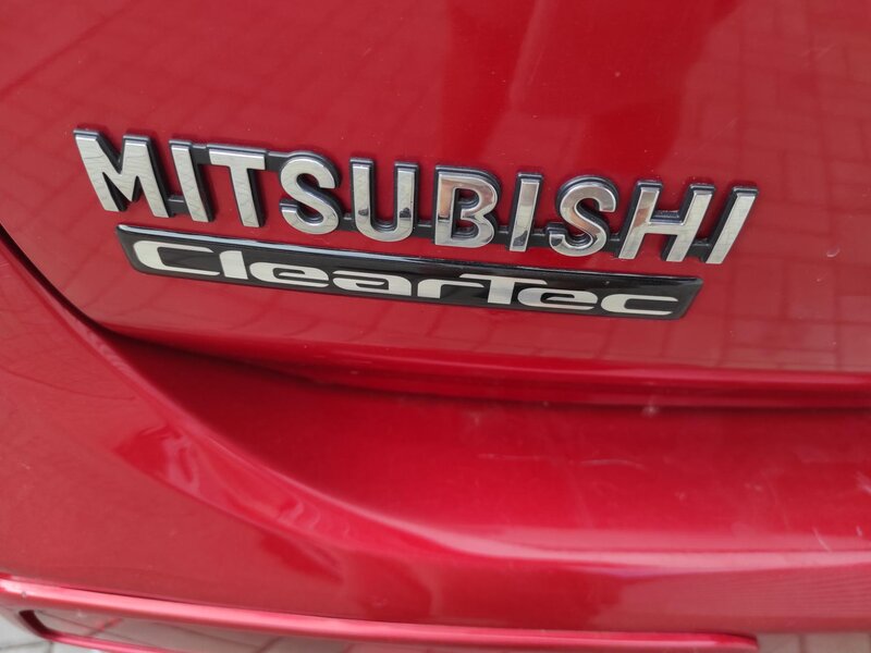 Mitsubishi - Outlander - 2.2D 110kW 6 st. MAN 4X4 7Míst