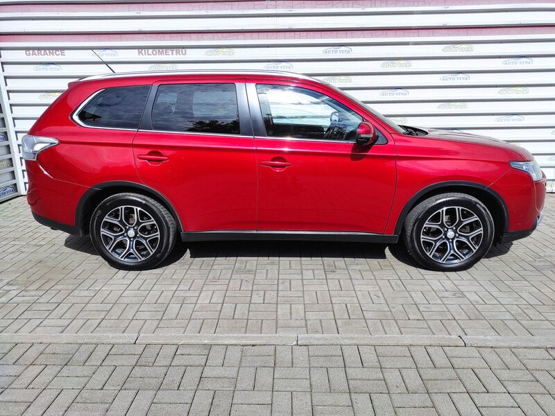 Mitsubishi - Outlander - 2.2D 110kW 6 st. MAN 4X4 7Míst