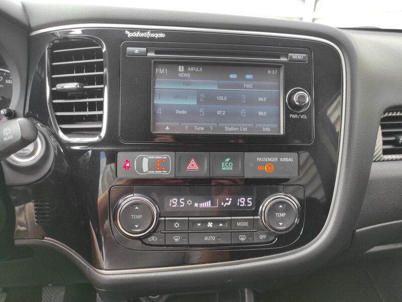 Mitsubishi - Outlander - 2.2D 110kW 6 st. MAN 4X4 7Míst