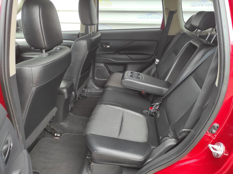 Mitsubishi - Outlander - 2.2D 110kW 6 st. MAN 4X4 7Míst