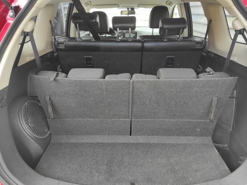 Mitsubishi - Outlander - 2.2D 110kW 6 st. MAN 4X4 7Míst