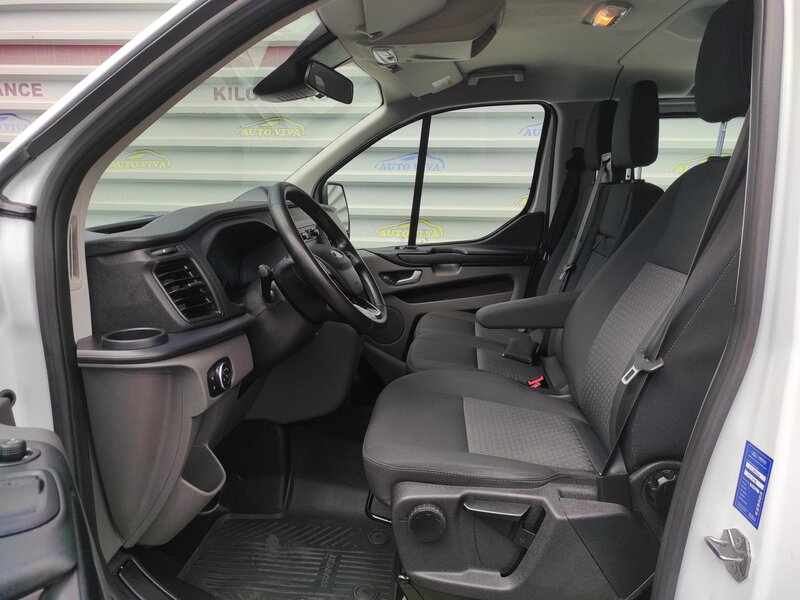 Ford - Transit Custom - 2,0EcoBlue mHev, L2, 6 míst,TZ Ford - Transit Custom - 2,0EcoBlue mHev, L2, 6 míst,TZ