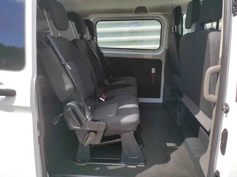 Ford - Transit Custom - 2,0EcoBlue mHev, L2, 6 míst,TZ Ford - Transit Custom - 2,0EcoBlue mHev, L2, 6 míst,TZ