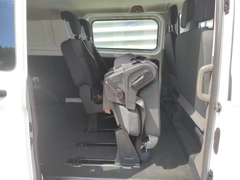 Ford - Transit Custom - 2,0EcoBlue mHev, L2, 6 míst,TZ Ford - Transit Custom - 2,0EcoBlue mHev, L2, 6 míst,TZ