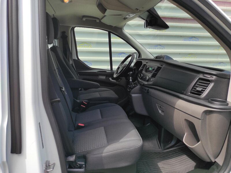 Ford - Transit Custom - 2,0EcoBlue mHev, L2, 6 míst,TZ Ford - Transit Custom - 2,0EcoBlue mHev, L2, 6 míst,TZ