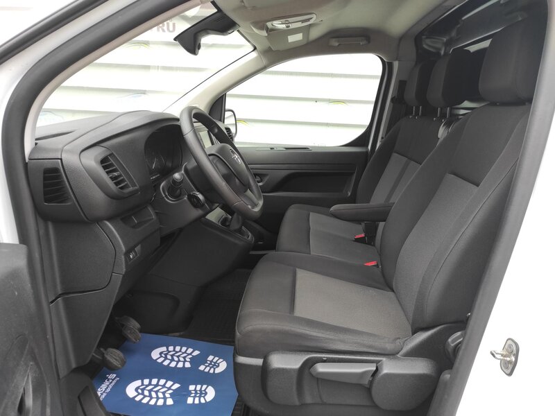 Opel - Vivaro - 1,5CDTi L1H1, 88kW, ČR Opel - Vivaro - 1,5CDTi L1H1, 88kW, ČR