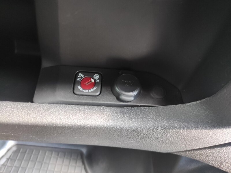 Opel - Vivaro - 1,5CDTi L1H1, 88kW, ČR Opel - Vivaro - 1,5CDTi L1H1, 88kW, ČR