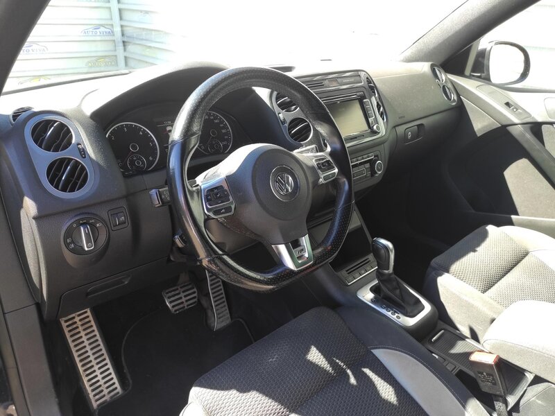 Volkswagen - Tiguan - 2,0TDi R-Line,4x4,DSG,S&amp;S