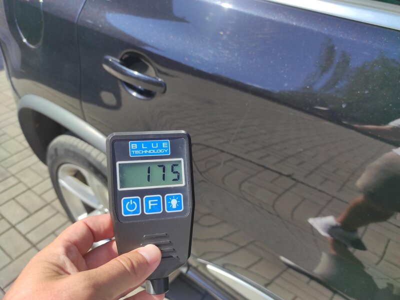 Volkswagen - Tiguan - 2,0TDi R-Line,4x4,DSG,S&amp;S